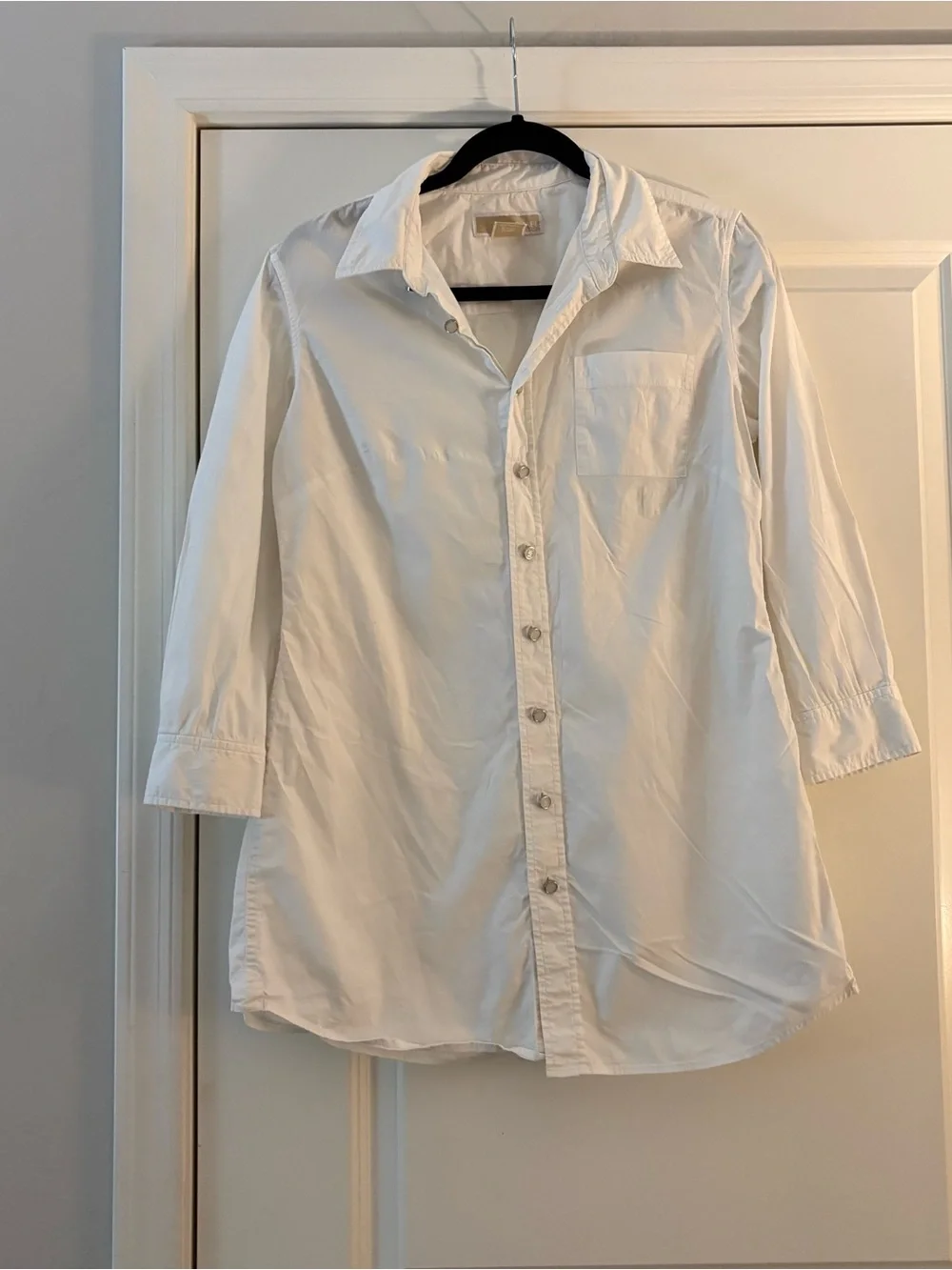 Michael Michael Kors Women’s Classic White Cotton Button-Down Shirt